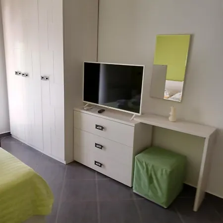 Pometo Ii Apartament